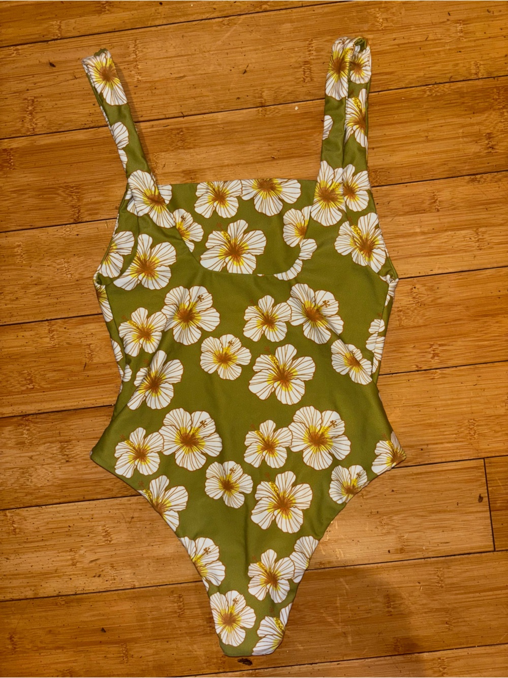 Benoa swim citrine one piece bathing suit🌼💚 - Picture 4 of 10
